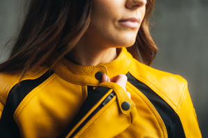 FRONT SNAP BUTTON FIONA YELLOW